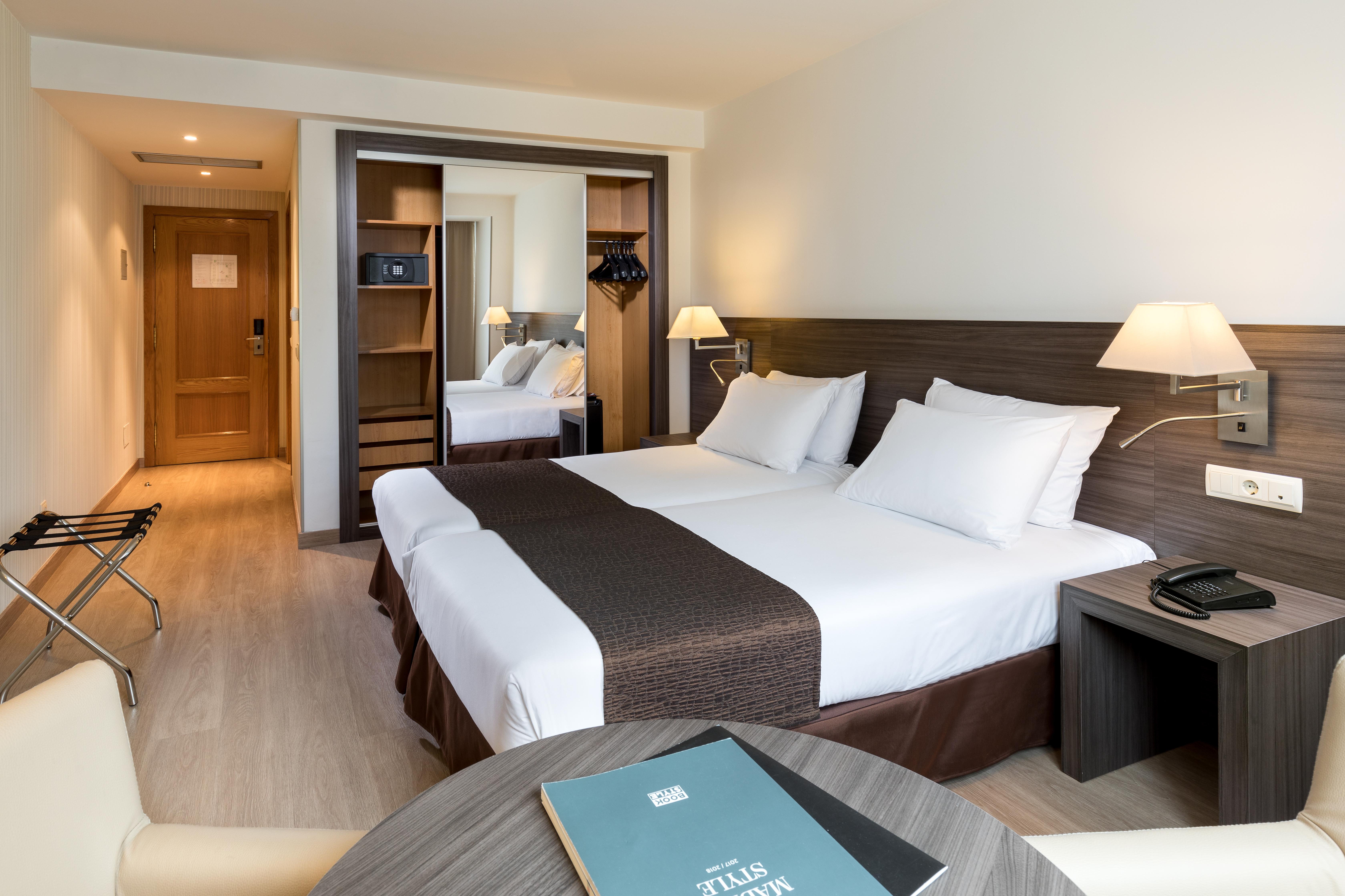 Rafaelhoteles Ventas (Adults Only) Madryt Zewnętrze zdjęcie
