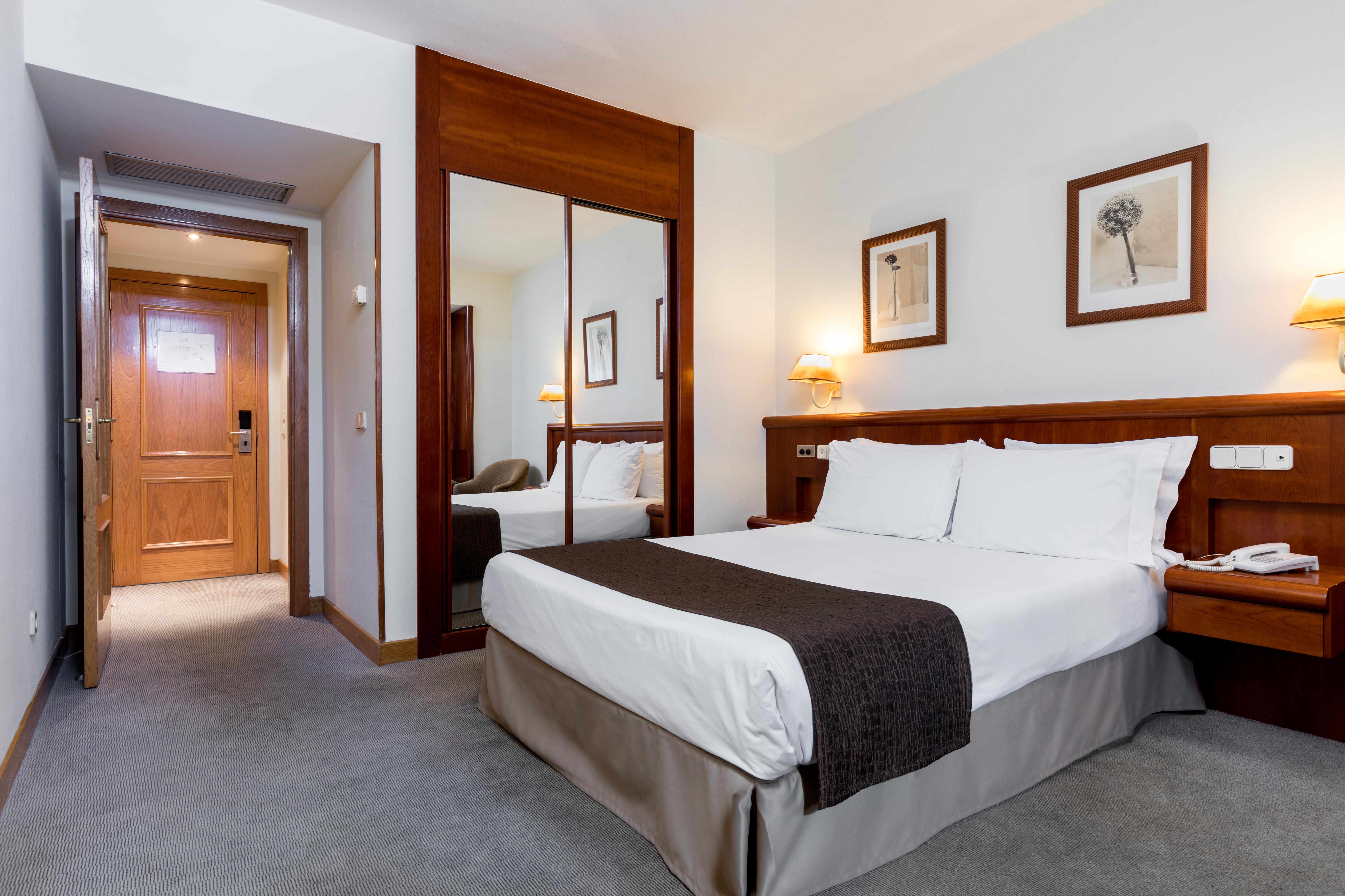 Rafaelhoteles Ventas (Adults Only) Madryt Zewnętrze zdjęcie