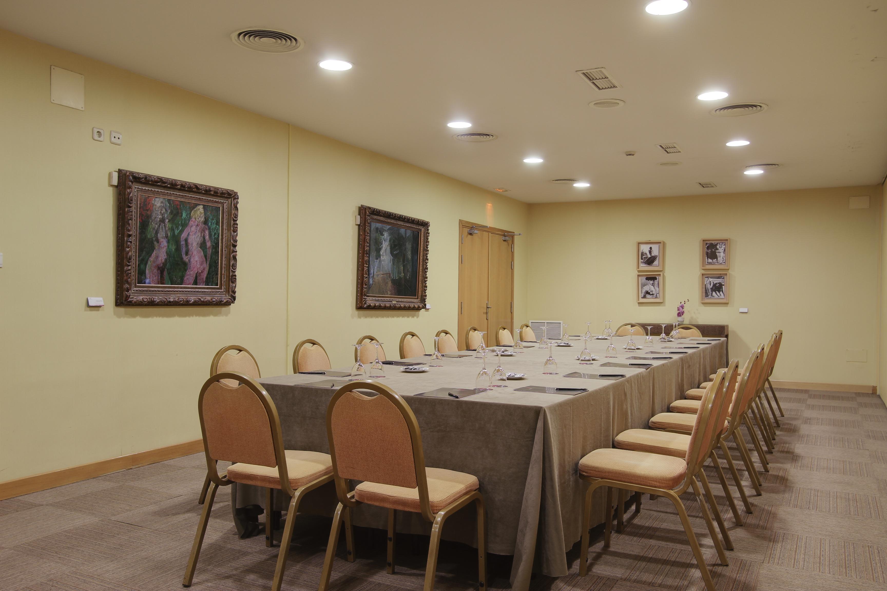 Rafaelhoteles Ventas (Adults Only) Madryt Zewnętrze zdjęcie