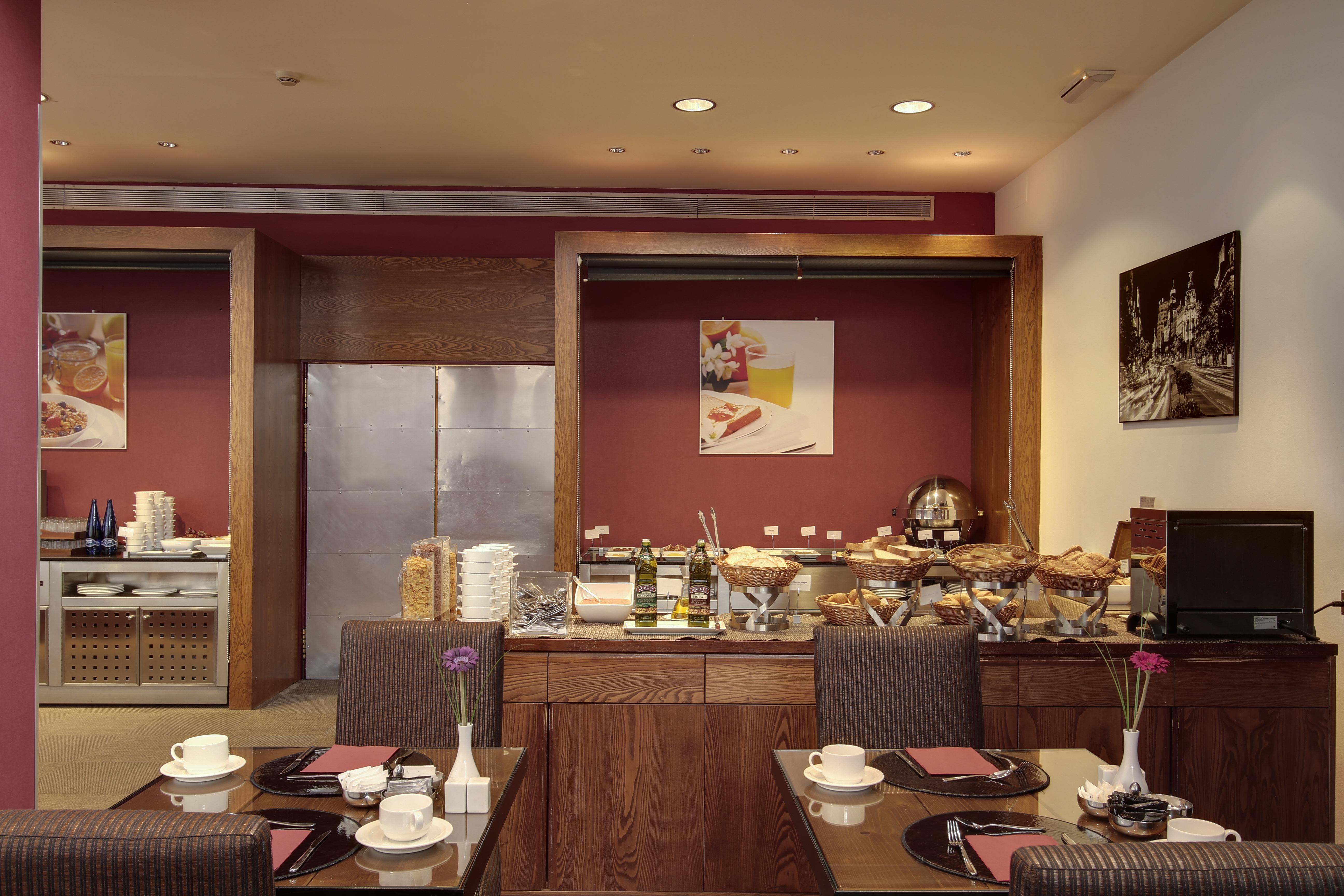 Rafaelhoteles Ventas (Adults Only) Madryt Zewnętrze zdjęcie