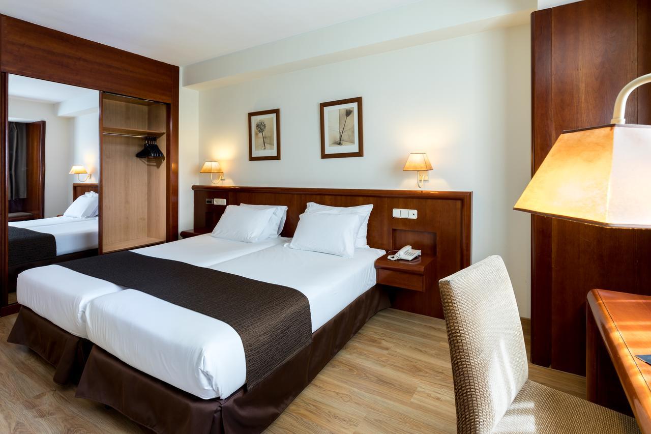 Rafaelhoteles Ventas (Adults Only) Madryt Zewnętrze zdjęcie